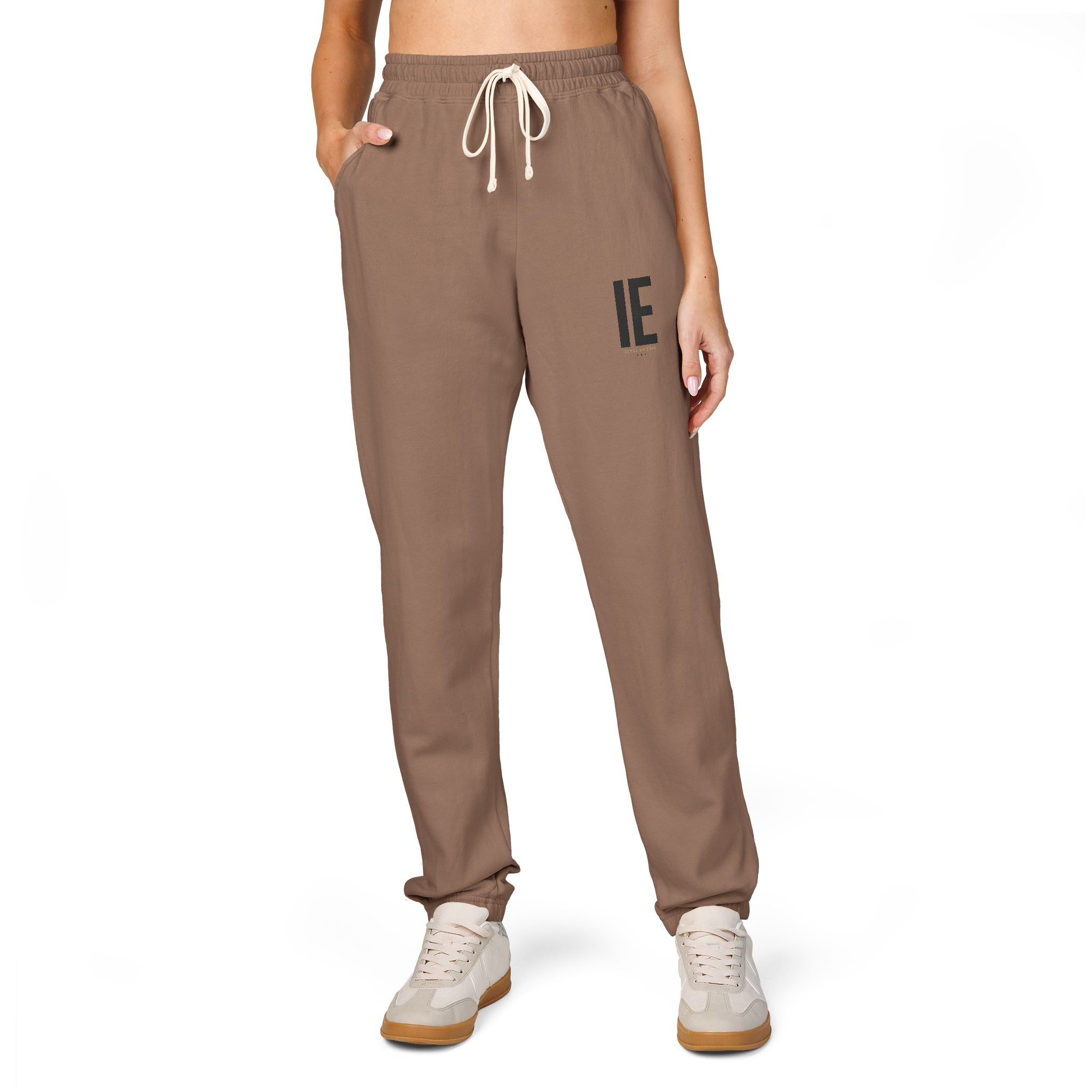 IE Chic Cozy Fleece Sweatpants, Comfortable Loungewear, Perfect for Relaxed Days, Gift for Friends, Casual Everyday Style