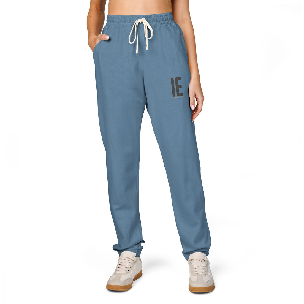 IE Chic Cozy Fleece Sweatpants, Comfortable Loungewear, Perfect for Relaxed Days, Gift for Friends, Casual Everyday Style